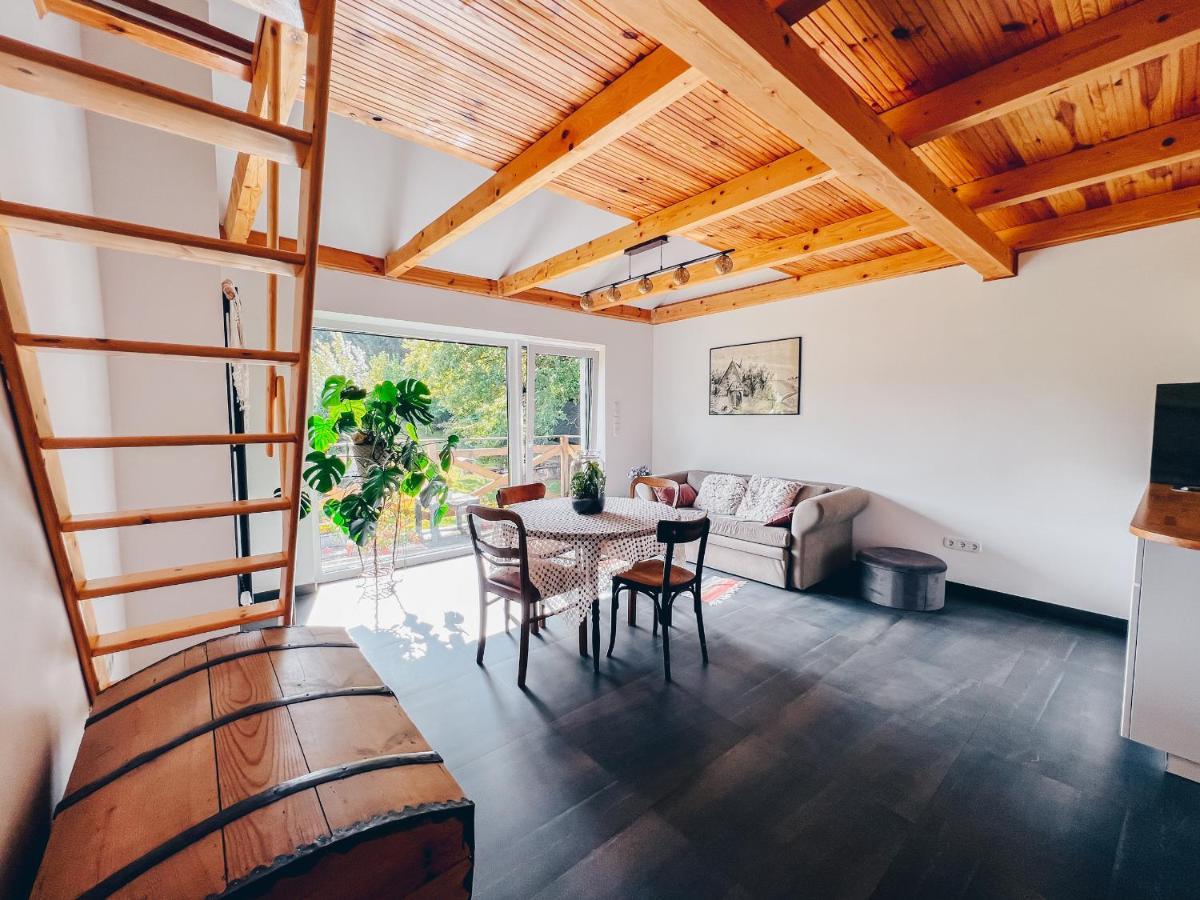 Lipolas-Slowlife&Guesthouse Jurkow  Exterior photo